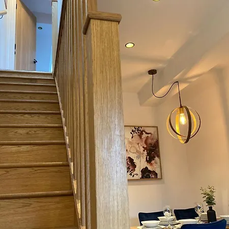 Escape 2 Unwind, Minster Retreat - Sleeps 5 アパート ヨーク