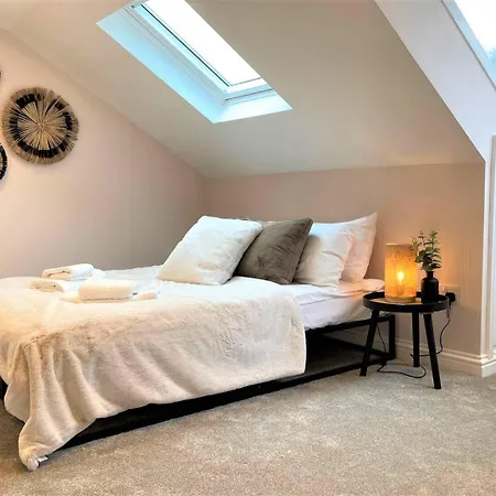 Escape 2 Unwind, Minster Retreat - Sleeps 5 *