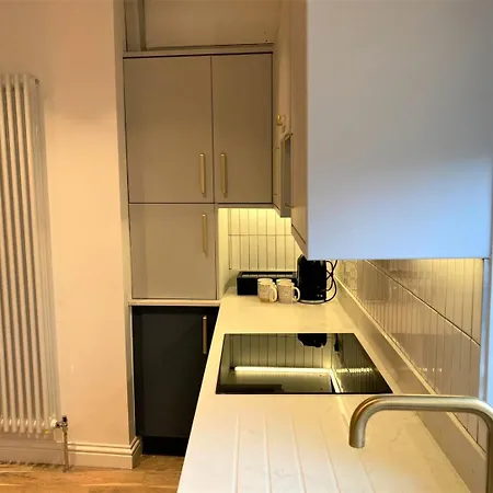 Escape 2 Unwind, Minster Retreat - Sleeps 5 *