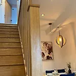Escape 2 Unwind, Minster Retreat - Sleeps 5 Daire York