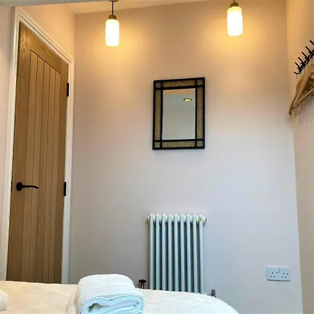 Daire Escape 2 Unwind, Minster Retreat - Sleeps 5